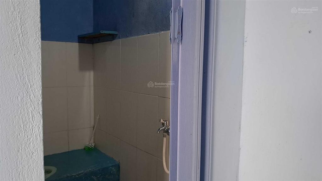 Cho thuê phòng trọ ngay trung tâm + yên tĩnh + gần biển + wifi miễn phí + để xe phơi đồ thoải mái