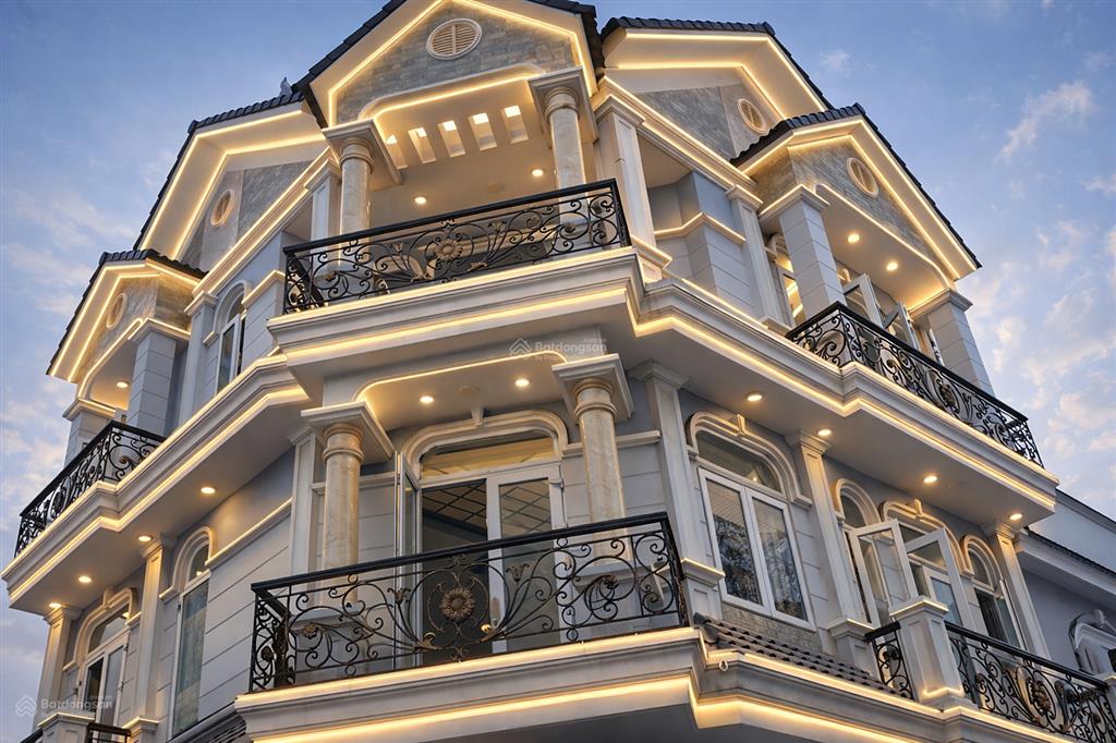 Căn hộ biệt thự 2pn mới 100% giá siêu tốt  full ban công riêng  full nội thất