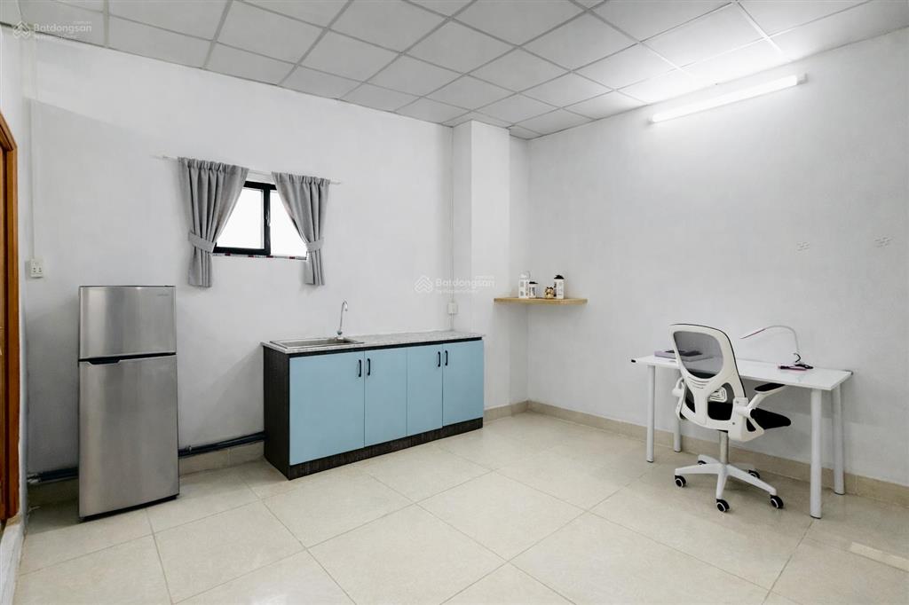 Trống sẵn ch 1pn full nội thất siêu thoáng mát ngay ngã tư thủ đức