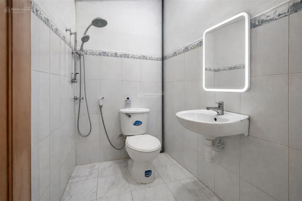 Trống sẵn ch 1pn full nội thất siêu thoáng mát ngay ngã tư thủ đức