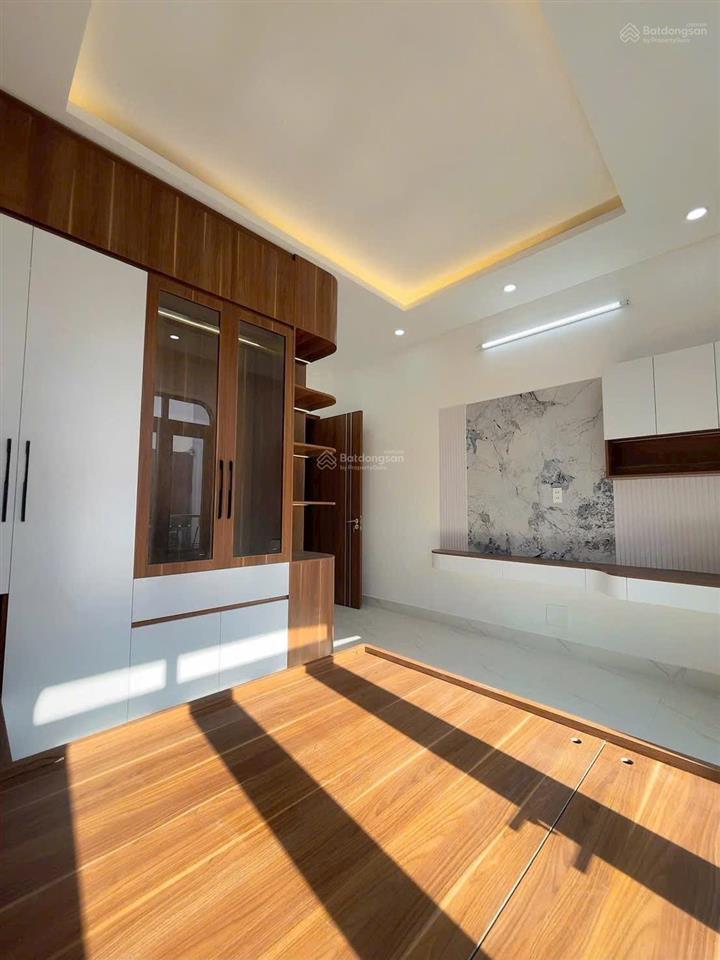 Bán nhà phố hiện đại liên khu 56, 60m², 3 lầu, giá 5,7 tỷ