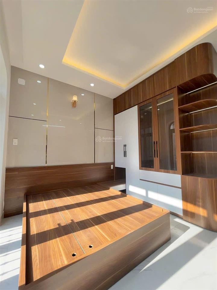Bán nhà phố hiện đại liên khu 56, 60m², 3 lầu, giá 5,7 tỷ