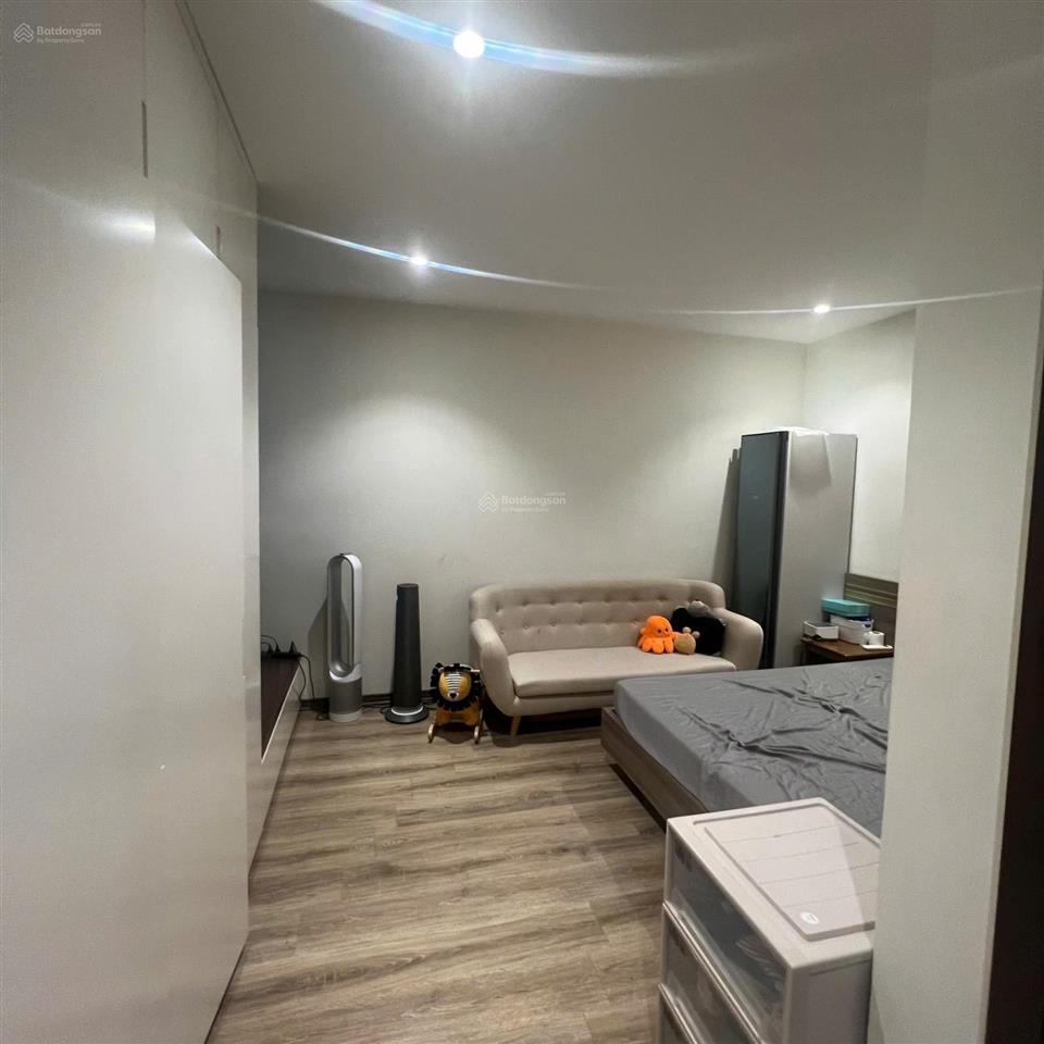 Chính chủ bán căn 3 ngủ full đồ 100m2 chung cư northern diamond aeon mall giá 13 triệu 0916 393 ***