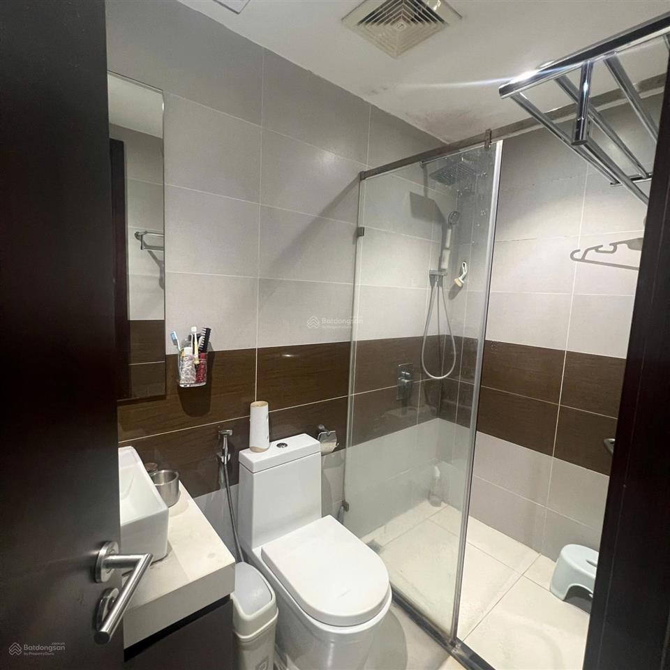 Chính chủ bán căn 3 ngủ full đồ 100m2 chung cư northern diamond aeon mall giá 13 triệu 0916 393 ***