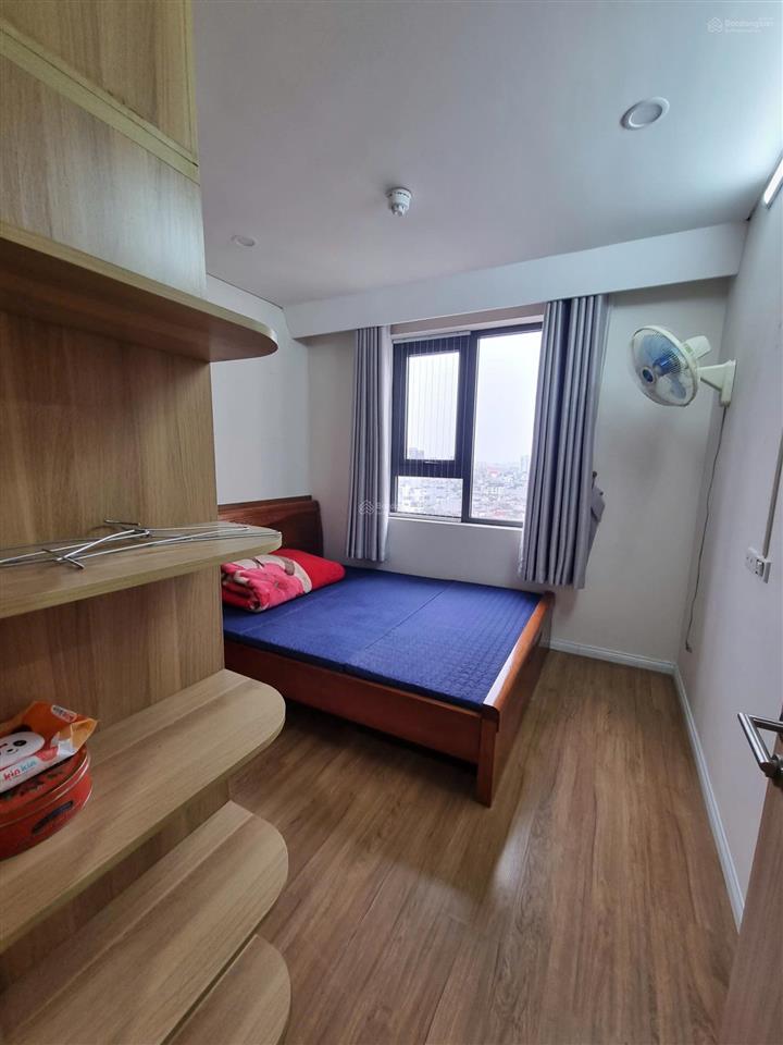 Chính chủ bán căn 2 ngủ 70m2 full đồ mipec riverside long biên gần phố cổ giá 6.5 tỷ  0916 393 ***