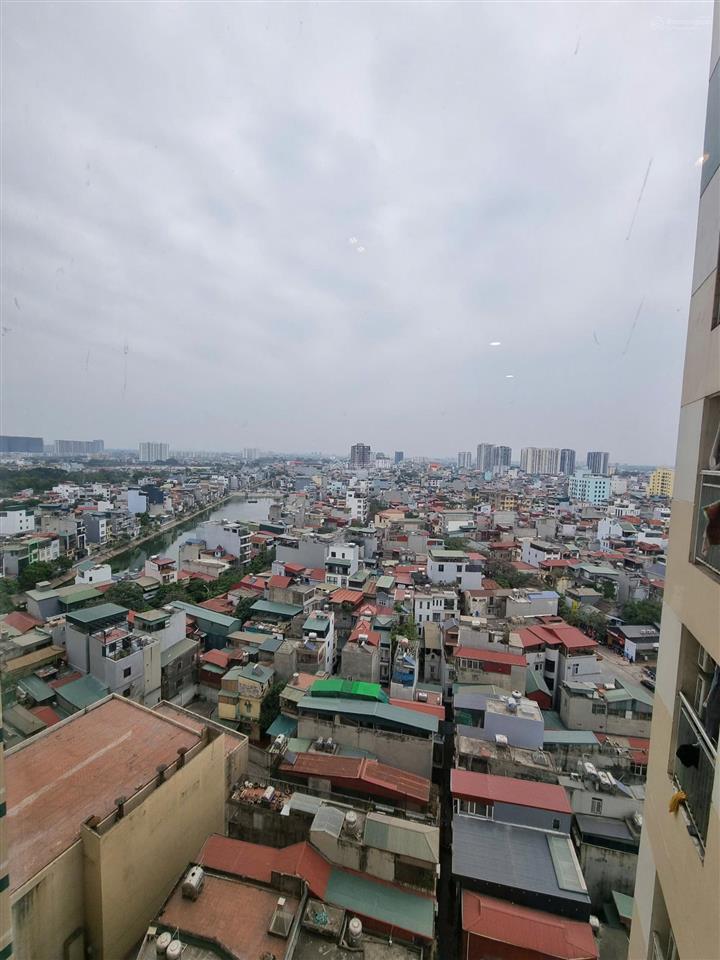 Chính chủ bán căn 2 ngủ 70m2 full đồ mipec riverside long biên gần phố cổ giá 6.5 tỷ  0916 393 ***