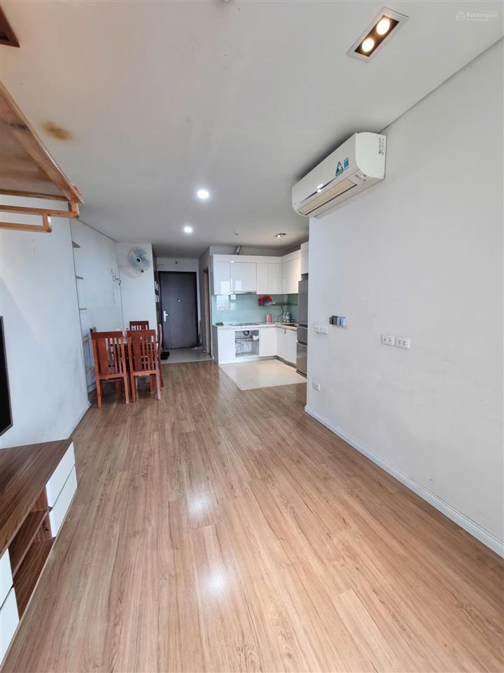 Chính chủ bán căn 2 ngủ 70m2 full đồ mipec riverside long biên gần phố cổ giá 6.5 tỷ  0916 393 ***