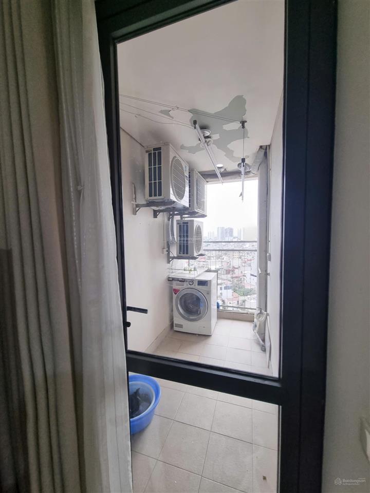 Chính chủ bán căn 2 ngủ 70m2 full đồ mipec riverside long biên gần phố cổ giá 6.5 tỷ  0916 393 ***