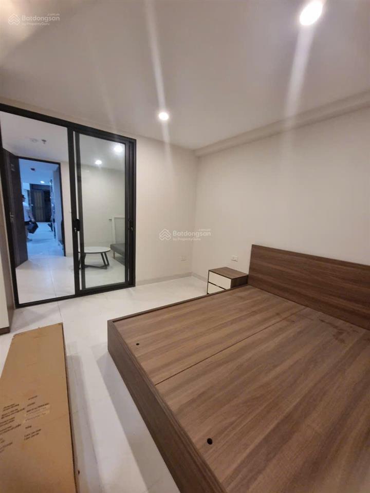 Cho thuê chung cư mini phố hồng tiến kéo dài 1 ngủ 1 khách riêng full đồ 5,5 triệu  0916 393 ***