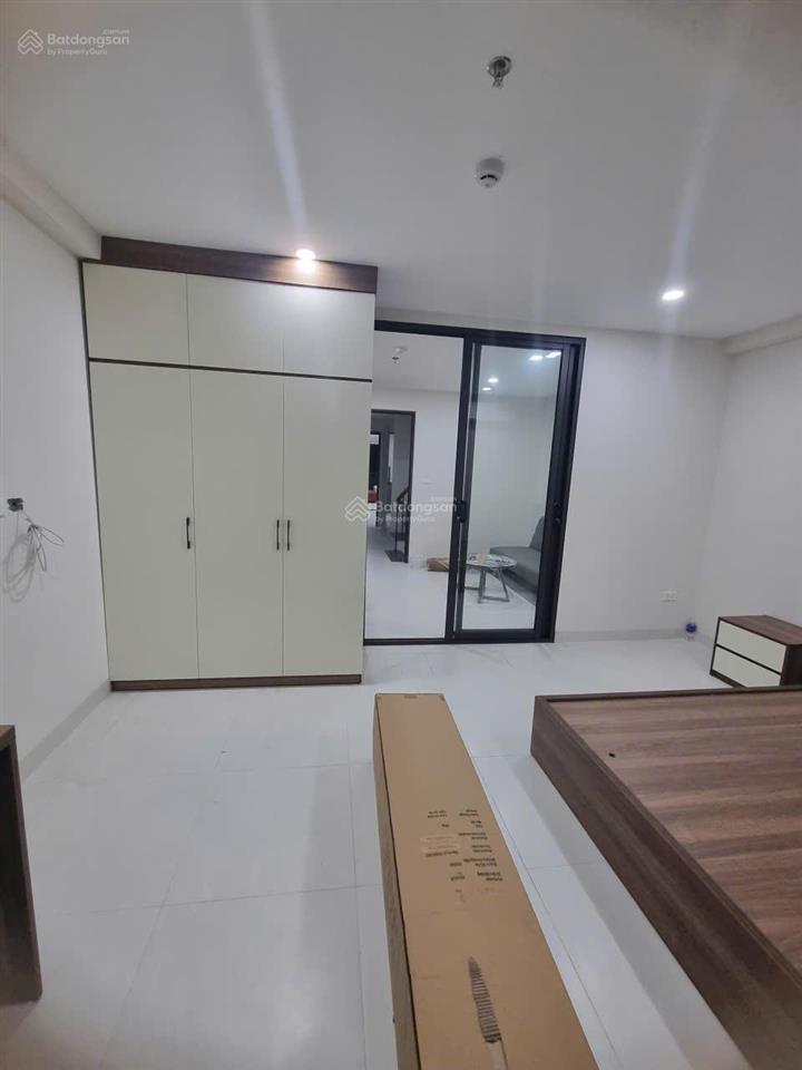 Cho thuê chung cư mini phố hồng tiến kéo dài 1 ngủ 1 khách riêng full đồ 5,5 triệu  0916 393 ***