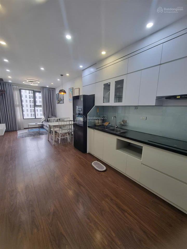 Chính chủ bán chung cư 2 phòng ngủ 2wc homeland thượng thanh 59m2 có đồ giá 4.6 tỷ 0916 393 ***