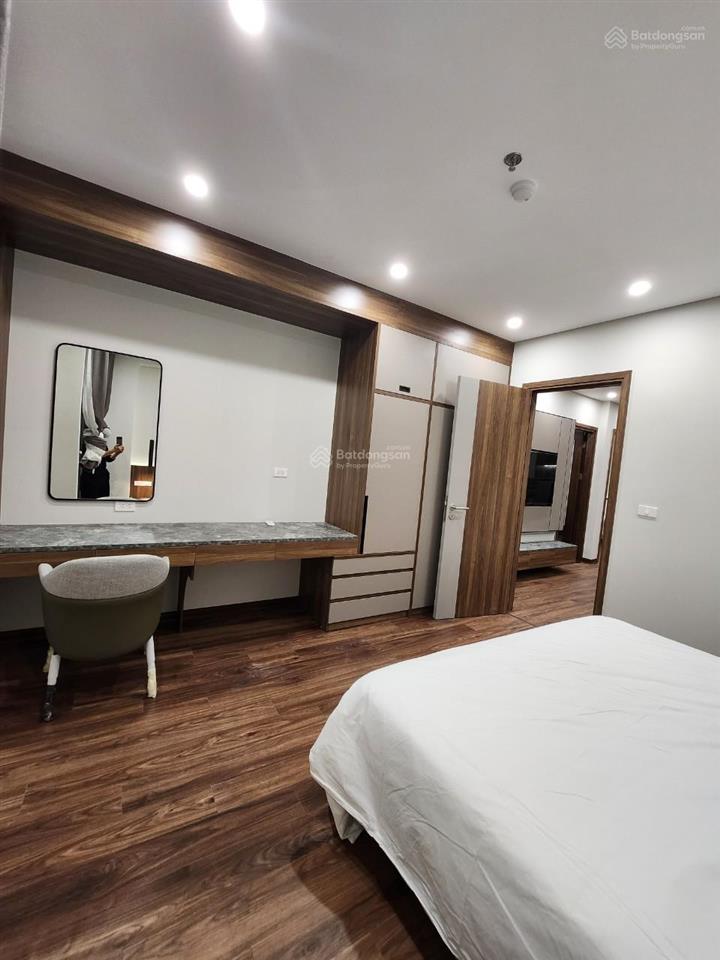 Cho thuê căn hộ 2 ngủ 1wc full đồ đẹp, có chỗ gửi oto miễn phí hồng tiến giá 14 triệu 0916 393 ***