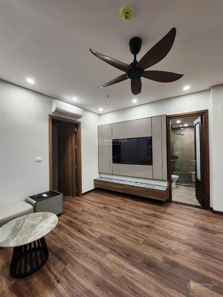 Cho thuê căn hộ 2 ngủ 1wc full đồ đẹp, có chỗ gửi oto miễn phí hồng tiến giá 14 triệu 0916 393 ***