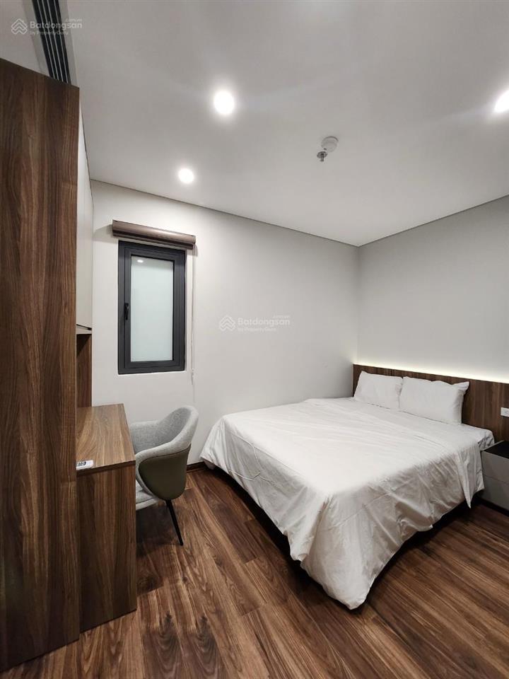 Cho thuê căn hộ 2 ngủ 1wc full đồ đẹp, có chỗ gửi oto miễn phí hồng tiến giá 14 triệu 0916 393 ***