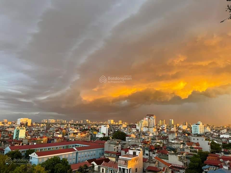 Chính chủ bán căn 2 ngủ 2wc 86m2 chung cư one 18 phố ngọc lâm full đồ, tầng cao giá tốt 0976 879 ***