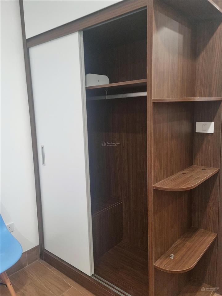Cho thuê căn hộ 1 ngủ 1 khách riêng biệt 38m2 full đồ phố hoàng như tiếp giá 6 triệu 0976 879 ***