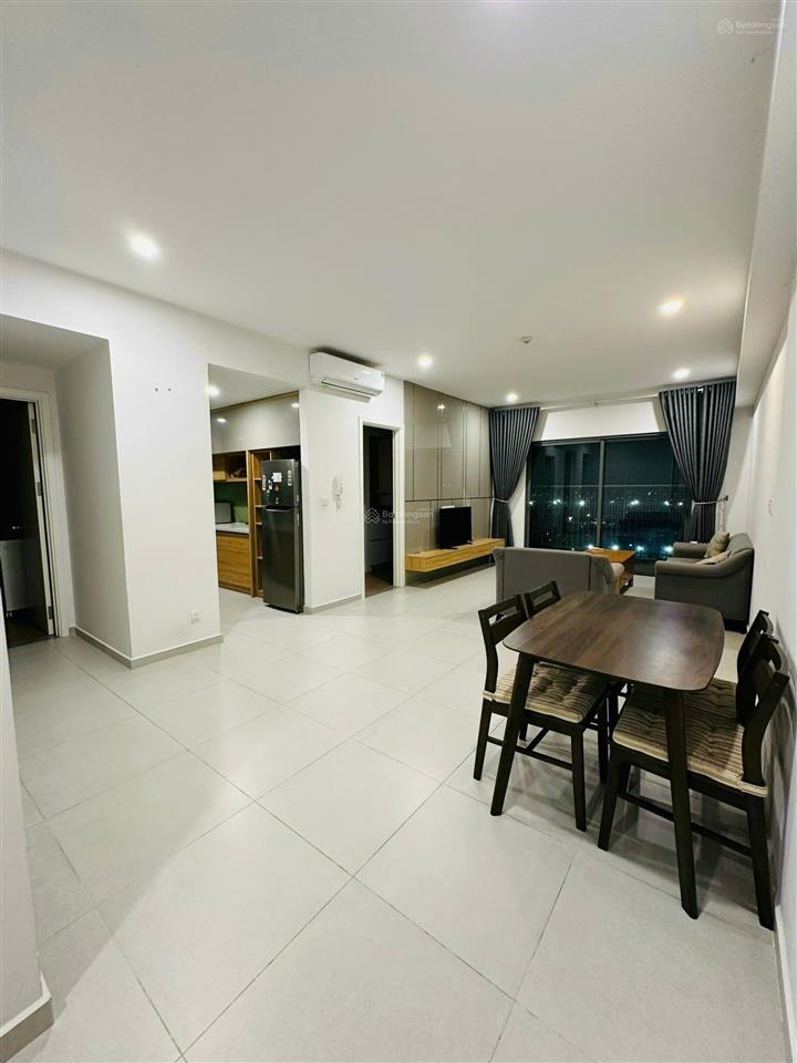 Chính chủ bán căn 2 ngủ 84m2 chung cư chung cư premier berriver no1 nguyễn văn cừ 8.4 tỷ0976 879 ***