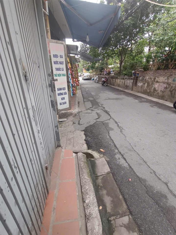 Cho thuê căn hộ 2 ngủ 2 vệ sinh 80m2 phố hồng tiến kéo dài gần chợ ngọc lâm giá 7 triệu 0976 879 ***
