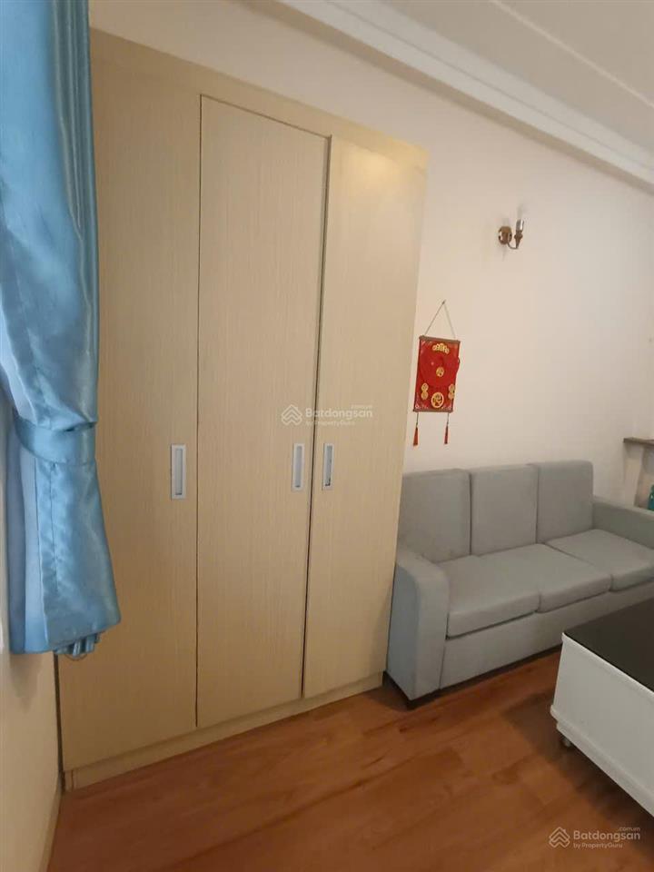 Cho thuê căn hộ 2 ngủ 2 vệ sinh 80m2 phố hồng tiến kéo dài gần chợ ngọc lâm giá 7 triệu 0976 879 ***