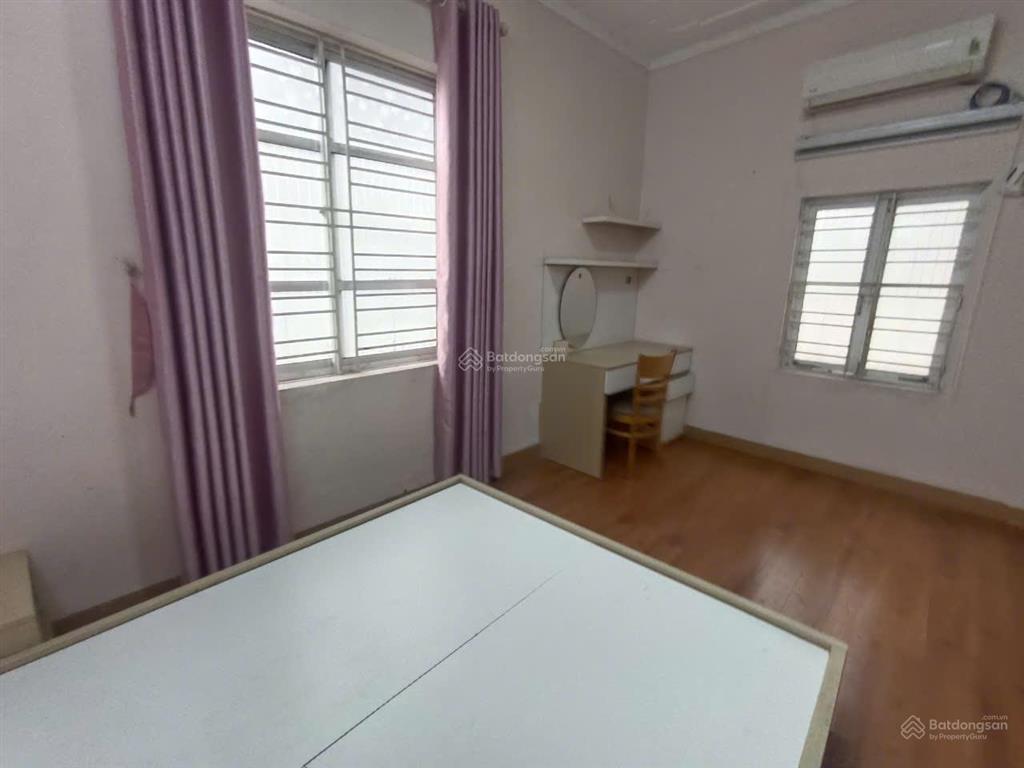 Cho thuê căn hộ 2 ngủ 2 vệ sinh 80m2 phố hồng tiến kéo dài gần chợ ngọc lâm giá 7 triệu 0976 879 ***