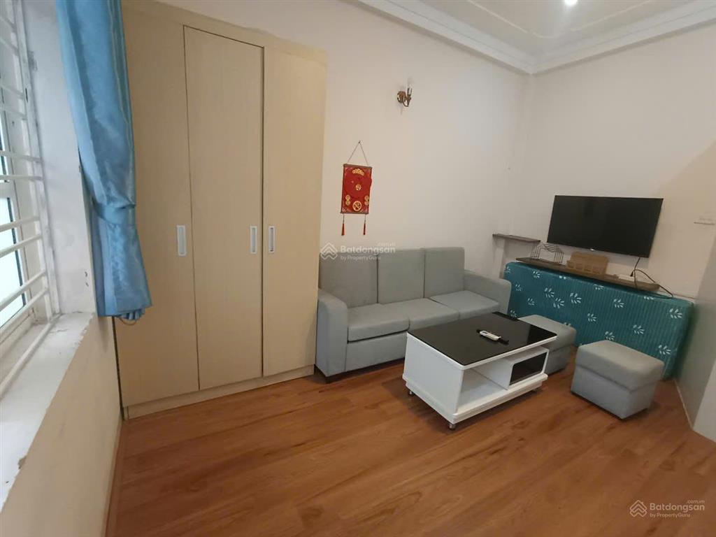 Cho thuê căn hộ 2 ngủ 2 vệ sinh 80m2 phố hồng tiến kéo dài gần chợ ngọc lâm giá 7 triệu 0976 879 ***