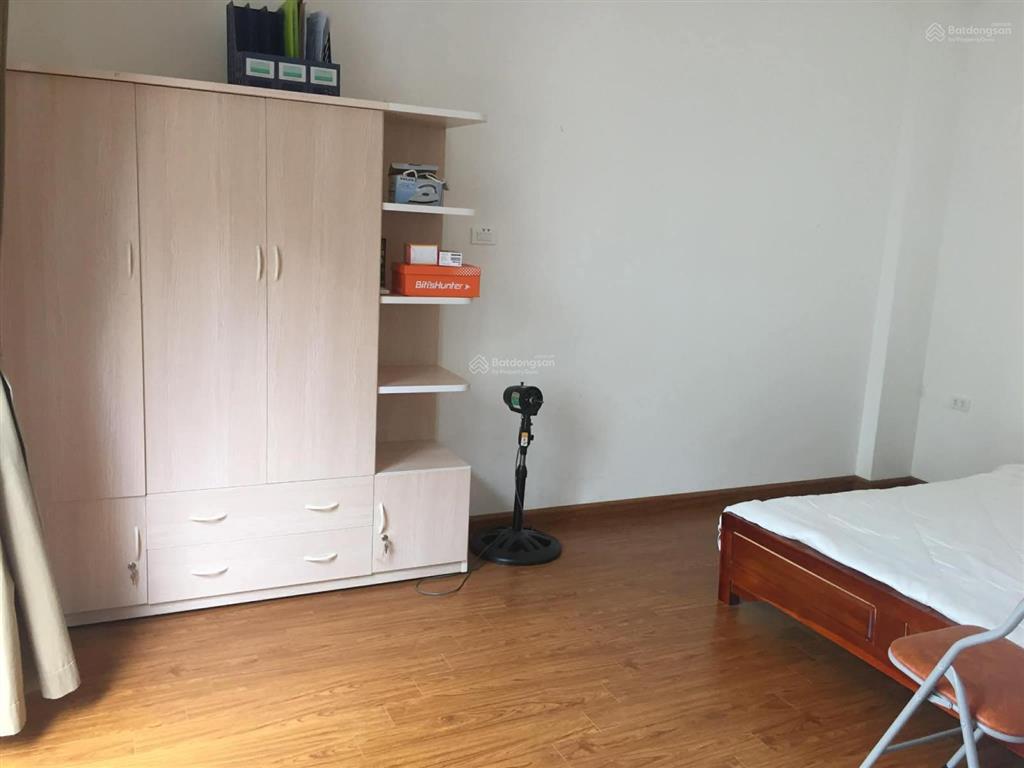 Chính chủ cho thuê căn hộ 50m2 1 ngủ riêng phố nguyễn văn cừ,máy giặt riêng giá 5 triệu 0976 879 ***