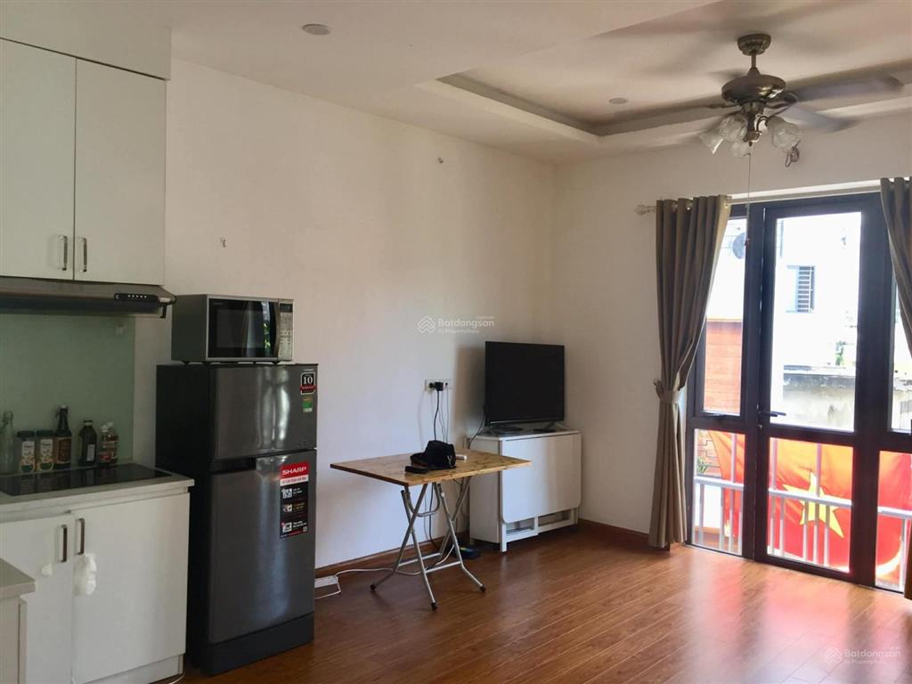 Chính chủ cho thuê căn hộ 50m2 1 ngủ riêng phố nguyễn văn cừ,máy giặt riêng giá 5 triệu 0976 879 ***