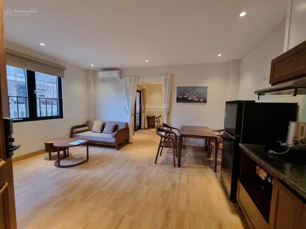 Chính chủ cho thuê căn hộ siêu đẹp 50m2 1 ngủ 1 khách riêng phố ngọc lâm giá 9 triệu.  0976 879 ***