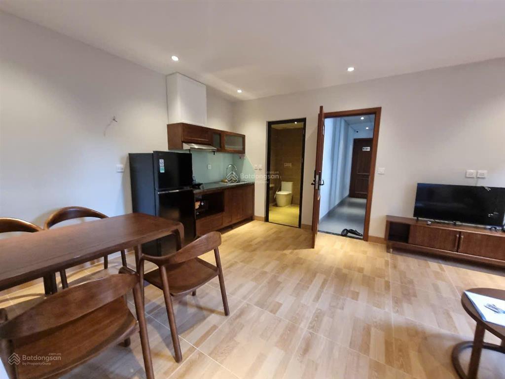 Chính chủ cho thuê căn hộ siêu đẹp 50m2 1 ngủ 1 khách riêng phố ngọc lâm giá 9 triệu.  0976 879 ***