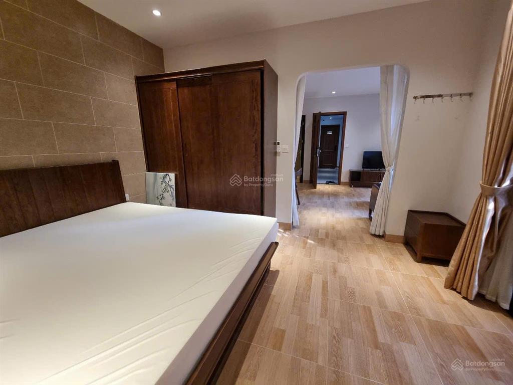 Chính chủ cho thuê căn hộ siêu đẹp 50m2 1 ngủ 1 khách riêng phố ngọc lâm giá 9 triệu.  0976 879 ***