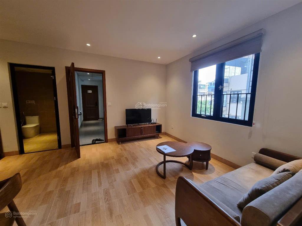Chính chủ cho thuê căn hộ siêu đẹp 50m2 1 ngủ 1 khách riêng phố ngọc lâm giá 9 triệu.  0976 879 ***