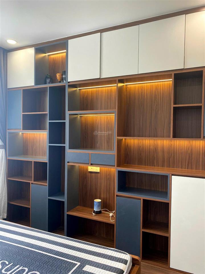 Chính chủ cho thuê 2 ngủ 68m2 chung cư eurowindow river park gần đông trù giá 8 triệu 0976 879 ***