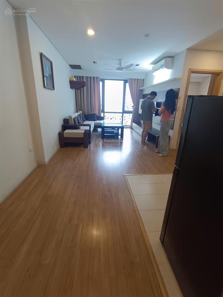 Chính chủ cho thuê căn 2 phòng ngủ 71m2 full đồ chung cư mipec long biên giá 12.5 triệu 0976 879 ***