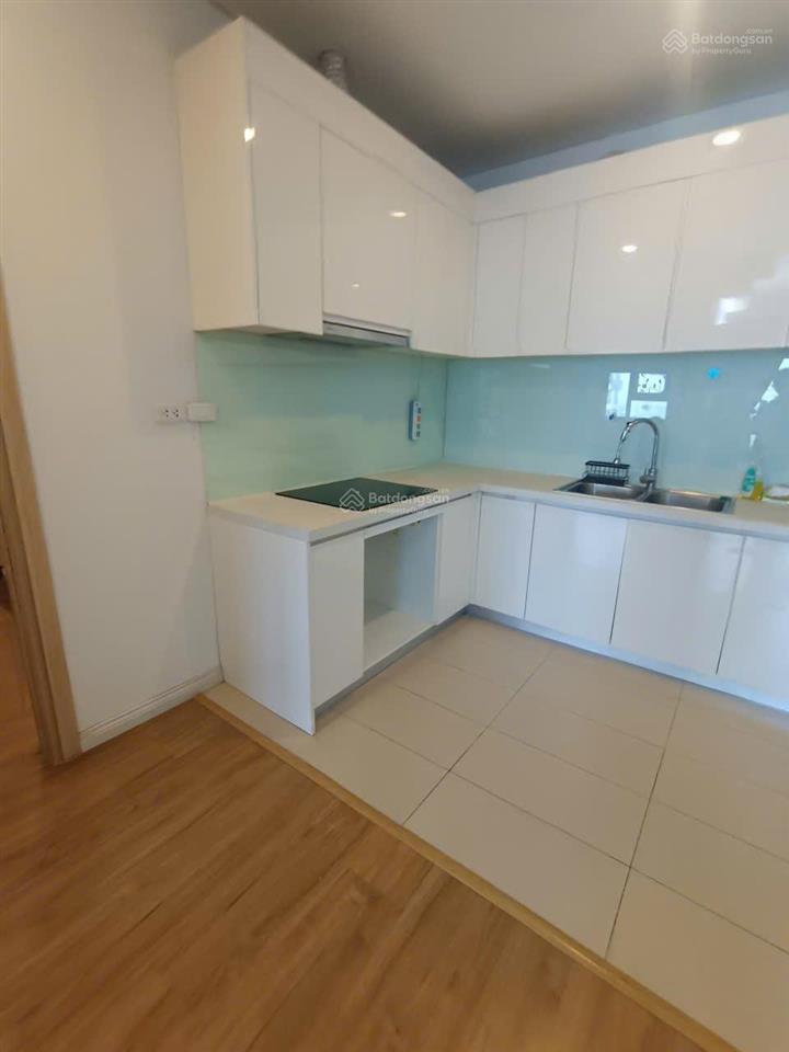 Chính chủ cho thuê căn 2 phòng ngủ 71m2 full đồ chung cư mipec long biên giá 12.5 triệu 0976 879 ***