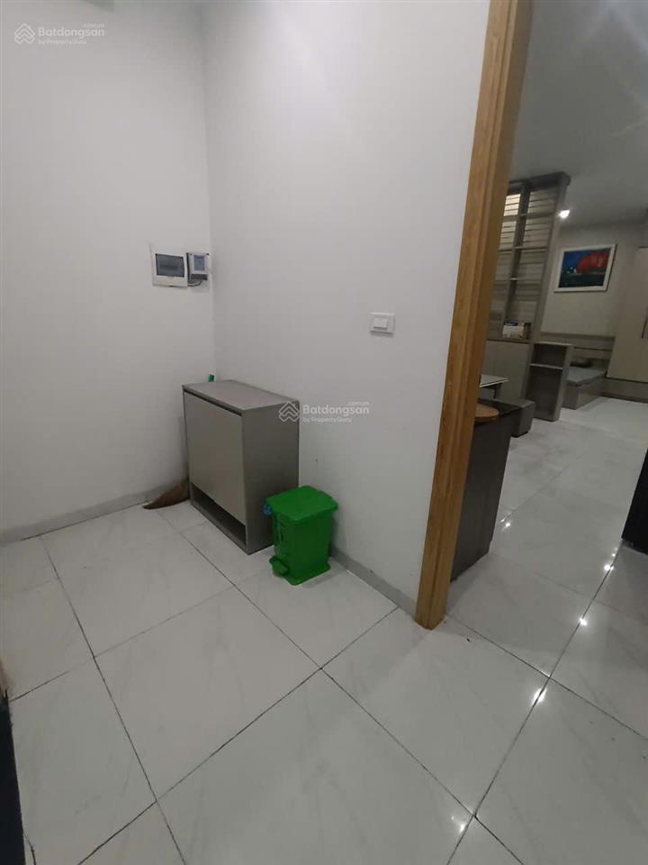 Chính chủ cho thuê căn hộ 45m2 full đồ máy giặt riêng phố nguyễn sơn giá 5.5 triệu  0976 879 ***