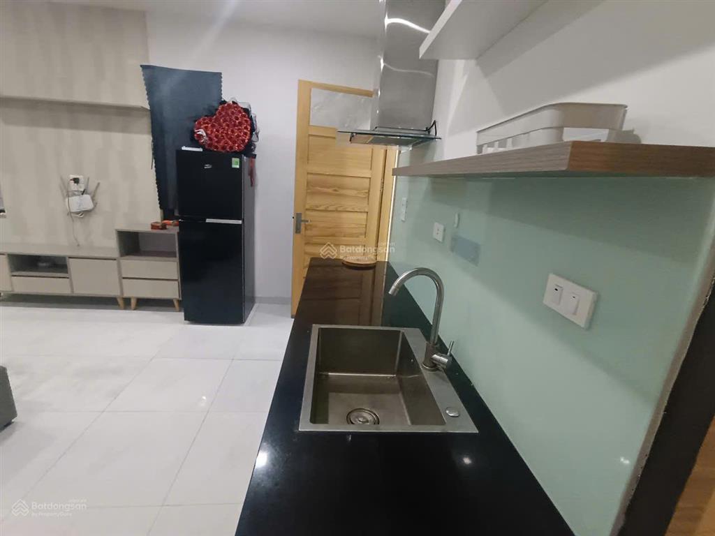 Chính chủ cho thuê căn hộ 45m2 full đồ máy giặt riêng phố nguyễn sơn giá 5.5 triệu  0976 879 ***