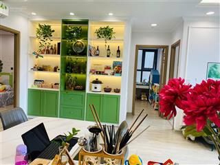 Chính chủ bán căn 3 ngủ 104m2 chung cư cao cấp one 18 ngọc lâm full đồ đẹp giá 8.2 tỷ 0976 879 ***