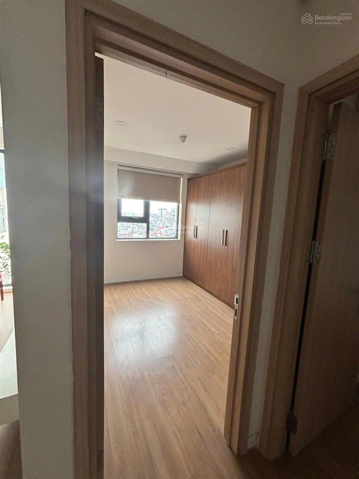 Cho thuê căn 2 ngủ 2wc 72m2 full đồ chung cư mipec riverside long biêngiá 13.5 triệu 0976 879 ***
