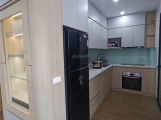 Cho thuê căn hộ 2 ngủ 2wc 65m2 phố gia thượng gần trường pháp công viên giá 12 triệu  0976 879 ***