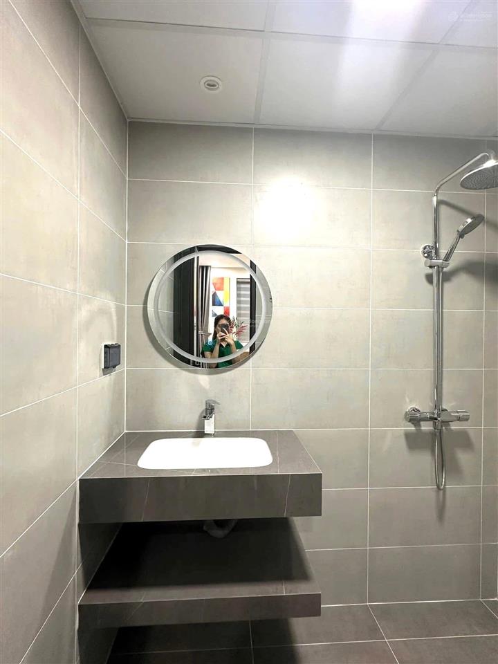 Cho thuê căn hộ phố hoàng như tiếp 37m2 full đồ,có máy giặt riêng,ban công giá 6.5 triệu0976 879 ***