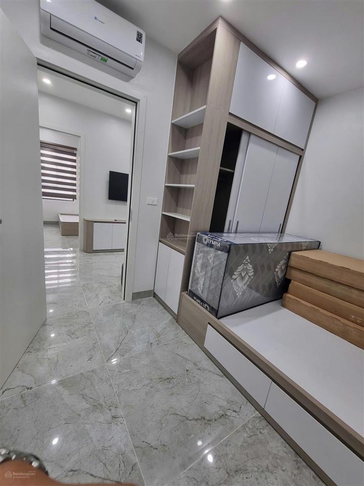 Cho thuê chung cư 2 phòng ngủ full đồ 53m2 phố ái mộ, bồ đề gần tâm anh giá 7.5 triệu 0976 879 ***