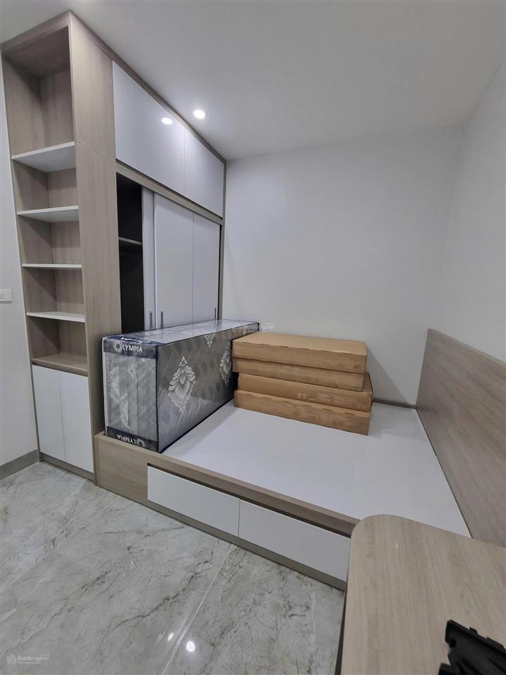 Cho thuê chung cư 2 phòng ngủ full đồ 53m2 phố ái mộ, bồ đề gần tâm anh giá 7.5 triệu 0976 879 ***