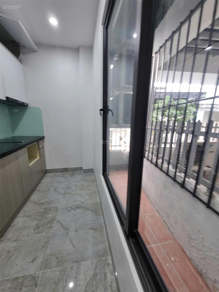 Cho thuê chung cư 2 phòng ngủ full đồ 53m2 phố ái mộ, bồ đề gần tâm anh giá 7.5 triệu 0976 879 ***
