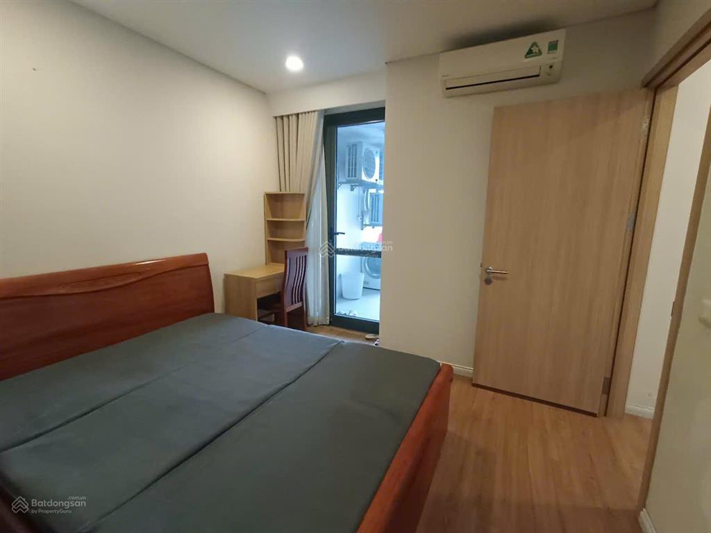 Gia đình cần cho thuê căn 2 ngủ 2 vệ sinh full đồ 65m2 chung cư mipec riverside 13 triệu0976 879 ***