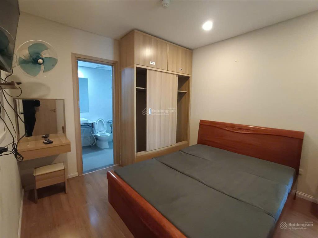 Gia đình cần cho thuê căn 2 ngủ 2 vệ sinh full đồ 65m2 chung cư mipec riverside 13 triệu0976 879 ***