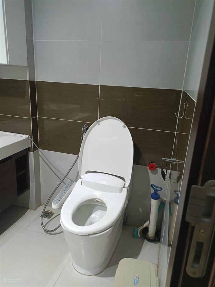 Cho thuê căn 2 ngủ 2wc full đồ 95m2 chung cư northern diamond gần aeon mall giá 12 triệu0976 879 ***