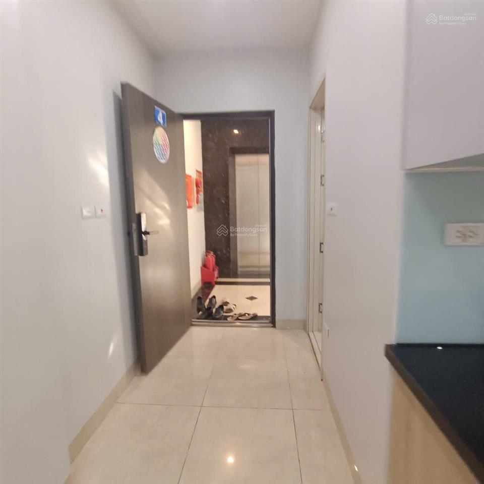 Cho thuê căn hộ 75m2 2 ngủ 1 vệ sinh full đồ phố ngọc thụy gần trường pháp giá 8 triệu 0976 879 ***
