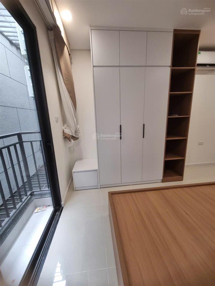 Cho thuê chung cư mini phố ngọc lâm 38m2 đủ đồ, có ban công,máy giặt riêng giá 6.5 triệu0976 879 ***