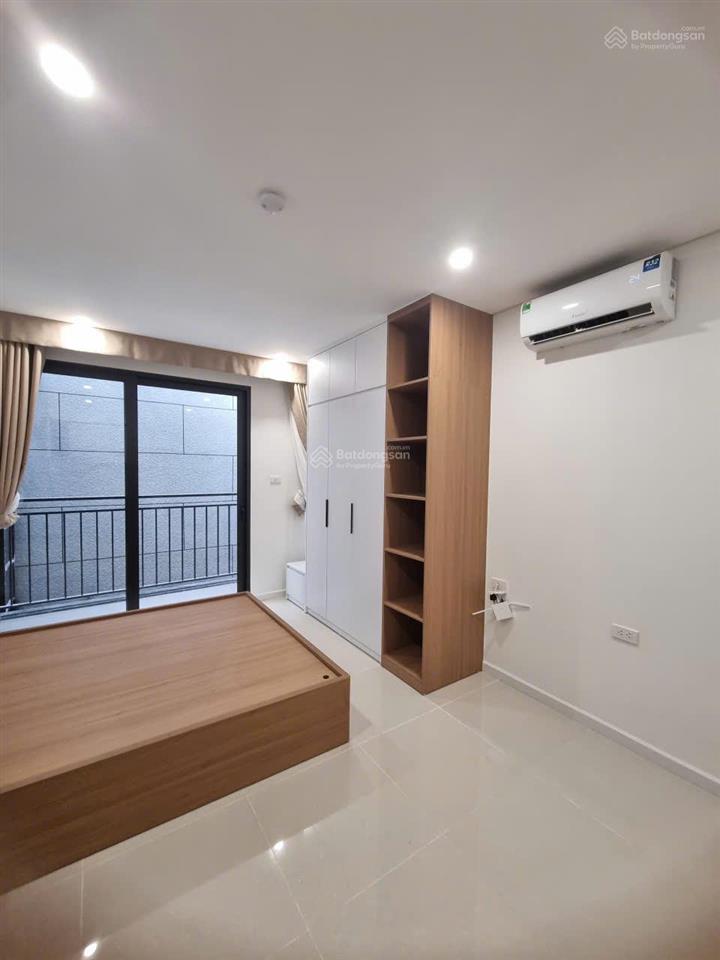 Cho thuê chung cư mini phố ngọc lâm 38m2 đủ đồ, có ban công,máy giặt riêng giá 6.5 triệu0976 879 ***
