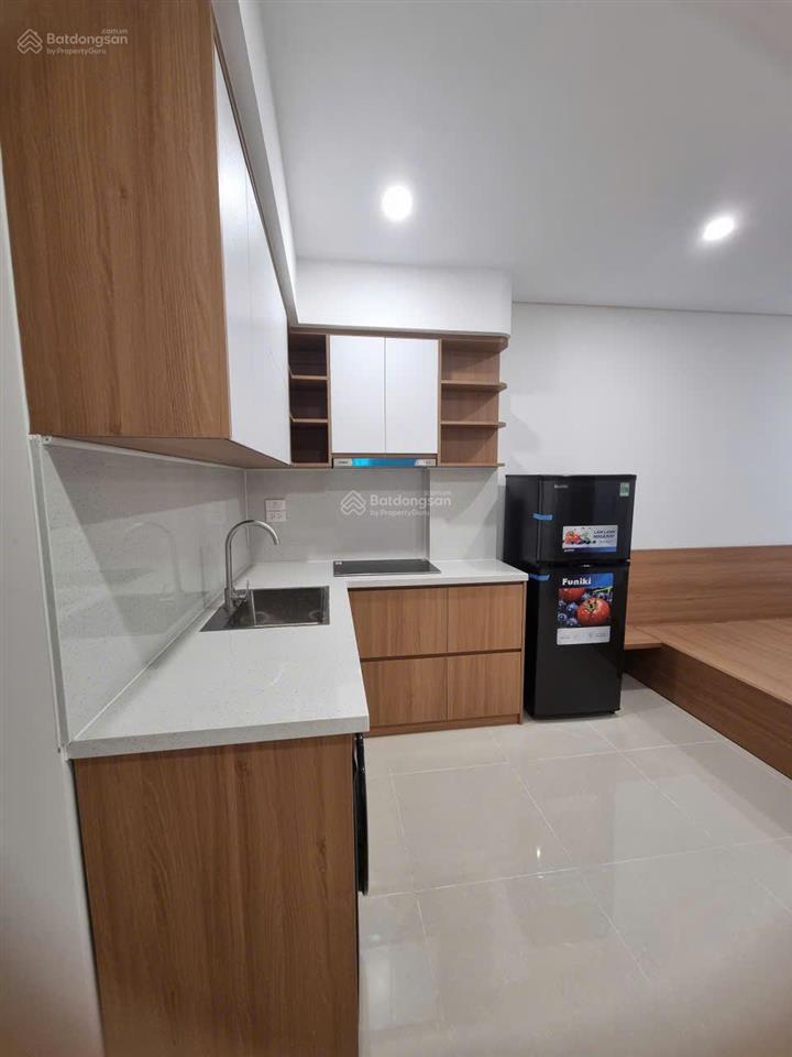 Cho thuê chung cư mini phố ngọc lâm 38m2 đủ đồ, có ban công,máy giặt riêng giá 6.5 triệu0976 879 ***